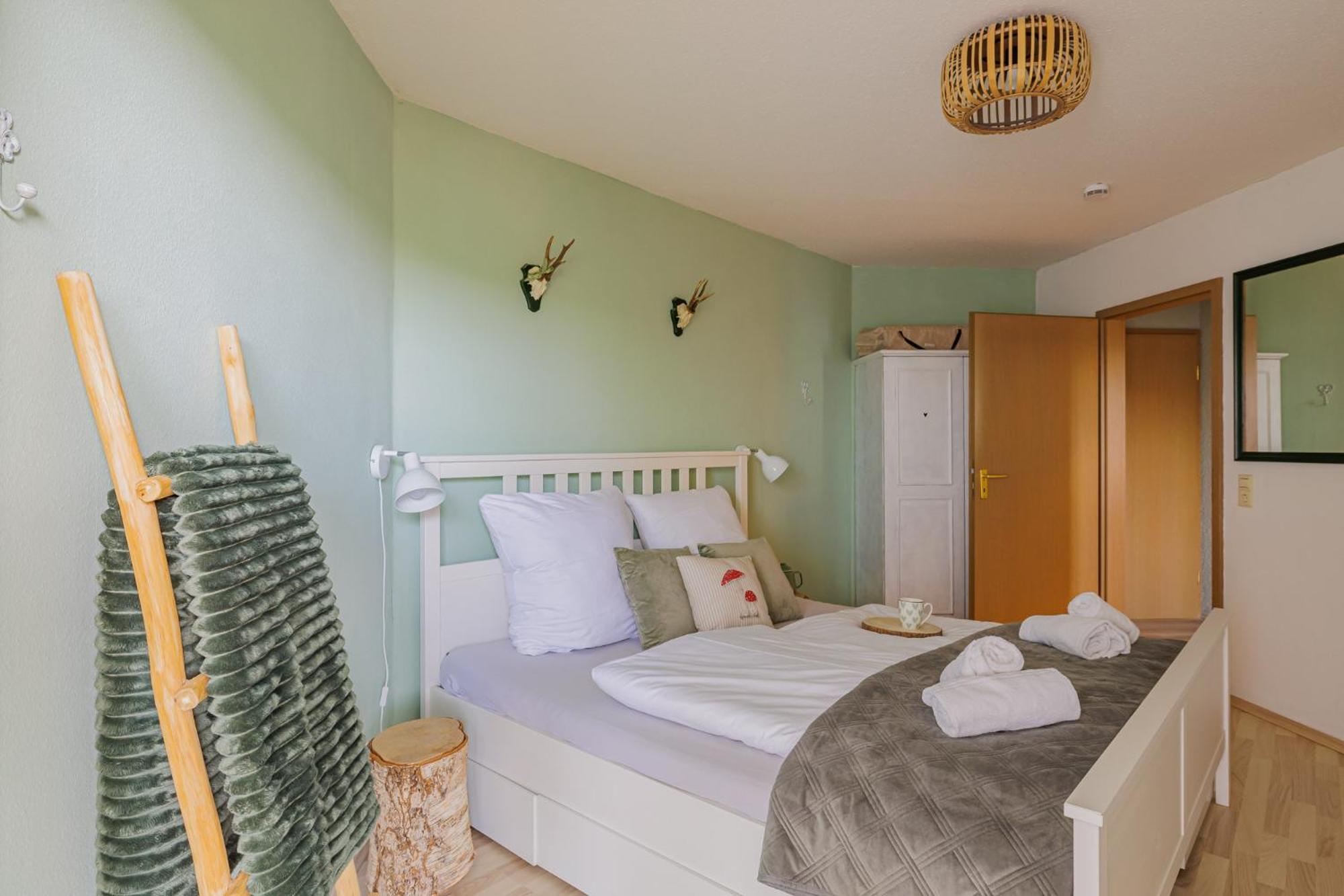 Herzgruen Direkt An Traumhaften Wanderwegen Balkon Mit Toller Aussicht Sauna Im Haus Tiefgarage E-Ladestation Todtnauberg Buitenkant foto
